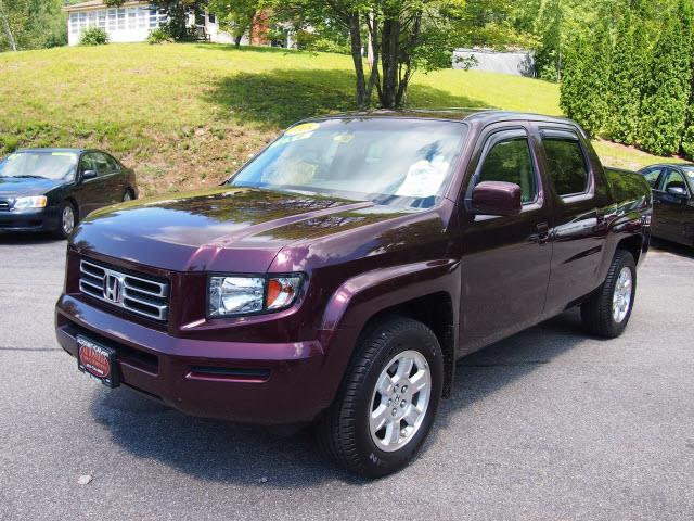 Honda Ridgeline 4dr 1500 4WD Pickup Truck