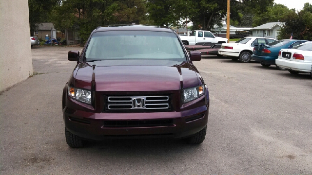 Honda Ridgeline 4dr 1500 4WD Pickup Truck