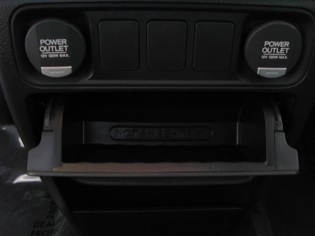 Honda Ridgeline 2011 photo 16