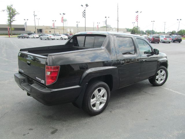 Honda Ridgeline 2011 photo 2