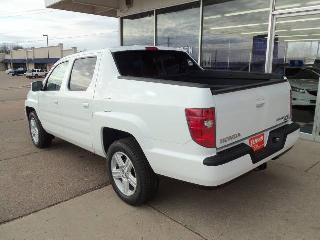 Honda Ridgeline 2011 photo 2