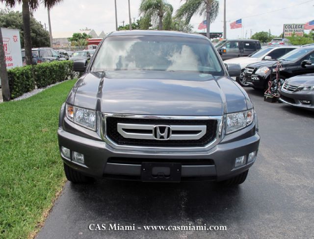 Honda Ridgeline 2011 photo 2