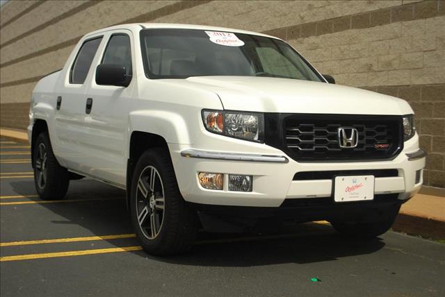 Honda Ridgeline 2012 photo 2