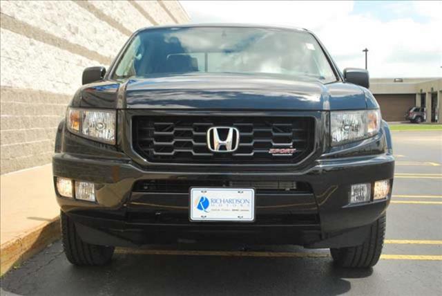 Honda Ridgeline 2013 photo 2