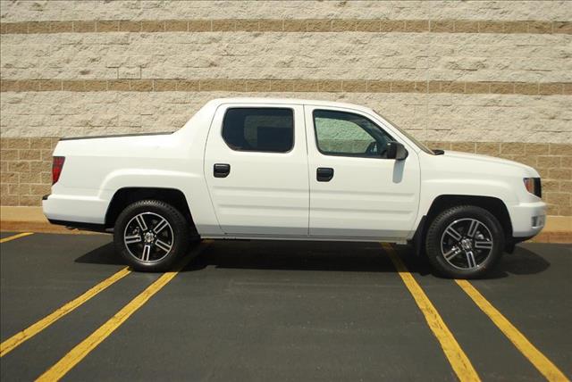 Honda Ridgeline 2013 photo 2