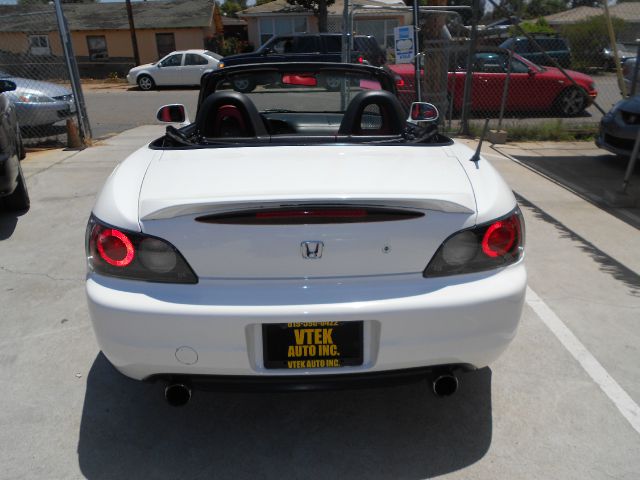 Honda S2000 2000 photo 5