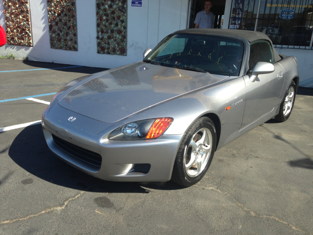 Honda S2000 Base Convertible