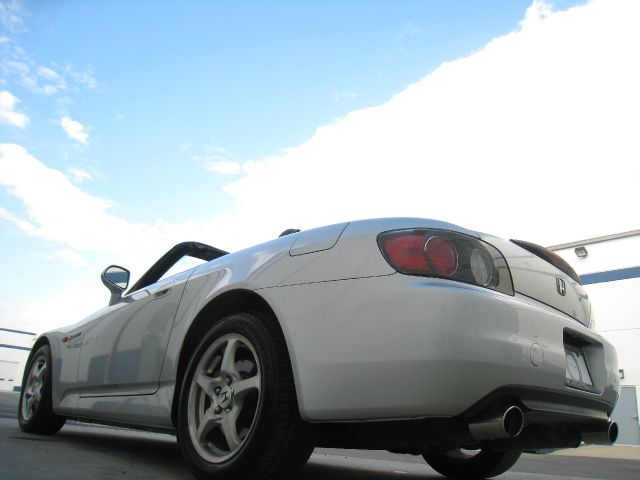 Honda S2000 2002 photo 2