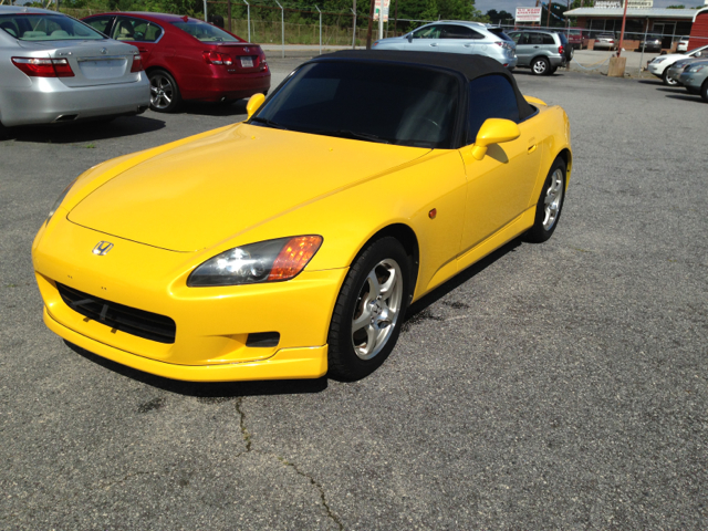 Honda S2000 2002 photo 2