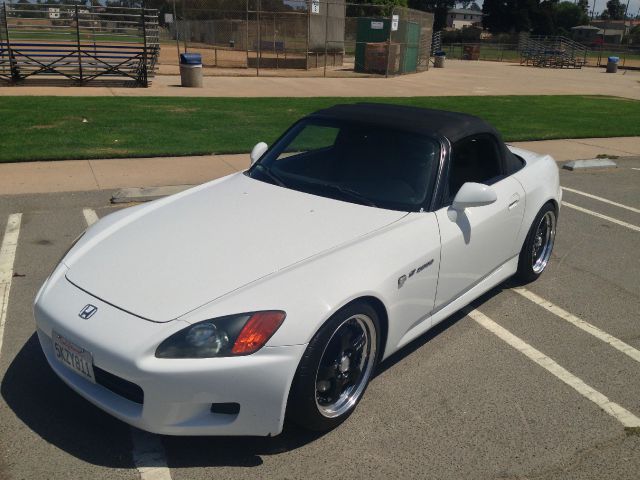 Honda S2000 2003 photo 2