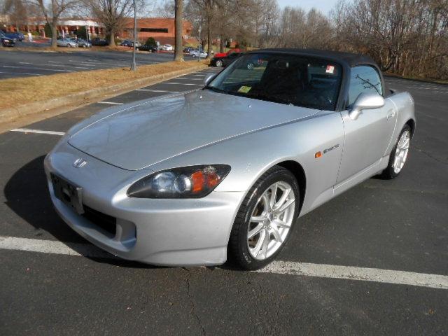 Honda S2000 2004 photo 2