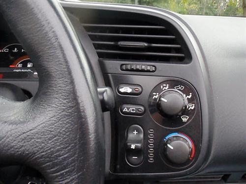 Honda S2000 2004 photo 2