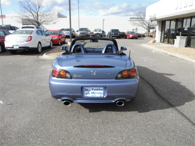 Honda S2000 2004 photo 5