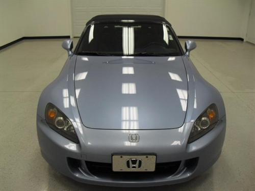 Honda S2000 2004 photo 2