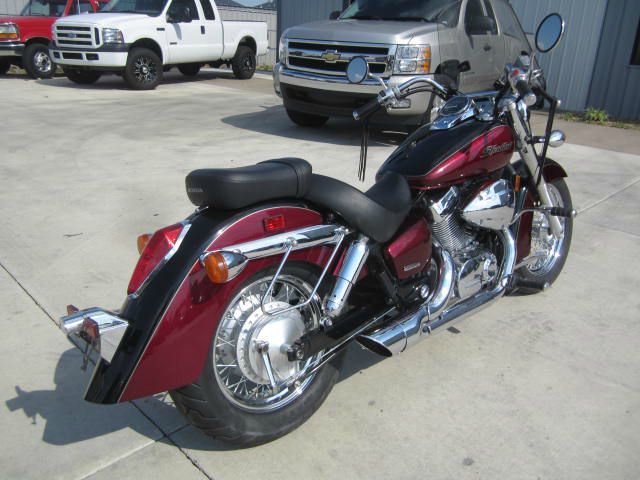 Honda Shadow 2004 photo 2