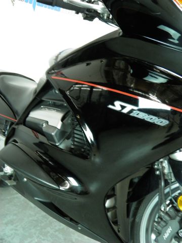 Honda ST1300 ABS 2006 photo 17