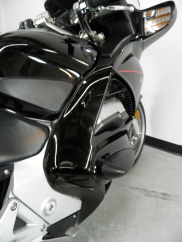 Honda ST1300 ABS 2006 photo 25