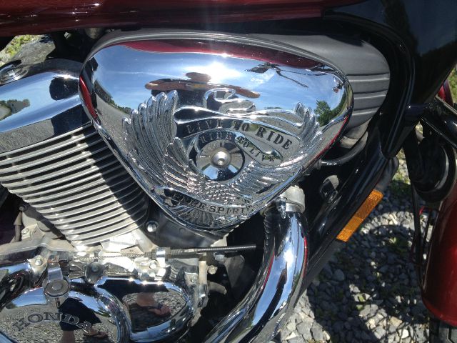 Honda Shadow RWD 4dr V6 XLT SUV Motorcycle