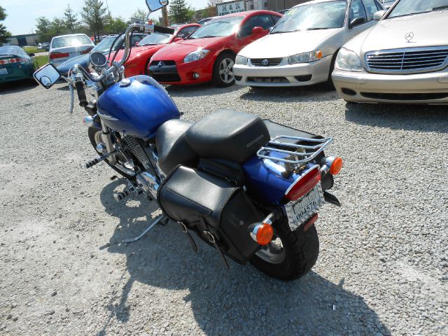 Honda Shadow 2004 photo 2