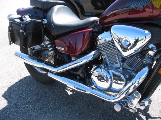 Honda Shadow 2004 photo 4