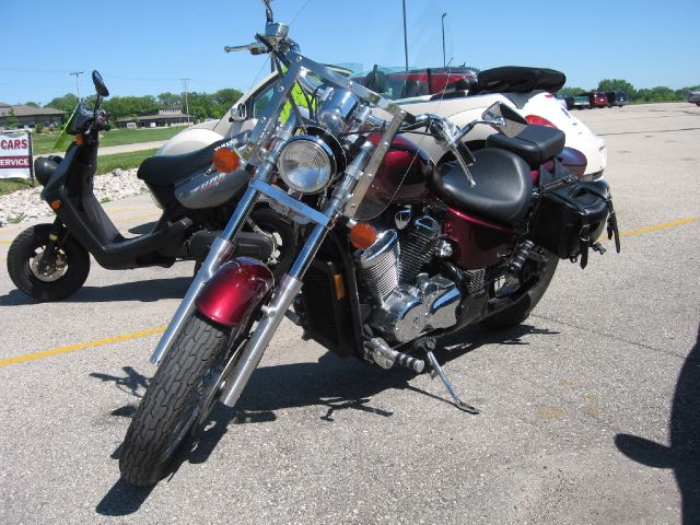 Honda Shadow 2004 photo 9