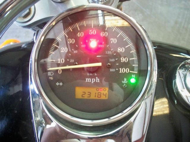 Honda Shadow 750 2006 photo 2