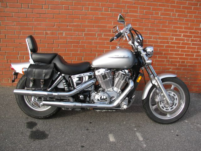 Honda Shadow VT1100 2007 photo 4