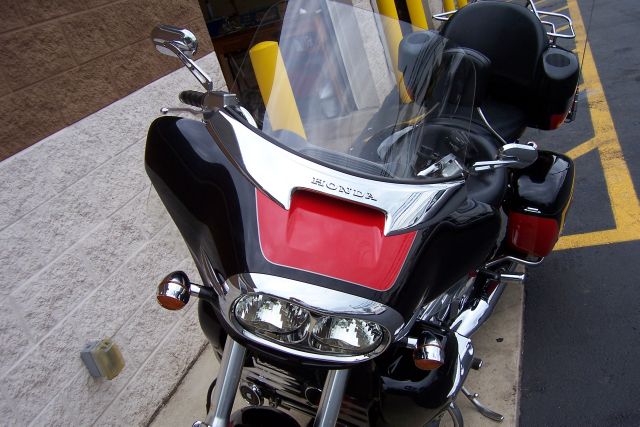 Honda VALKYRIE 2000 photo 2