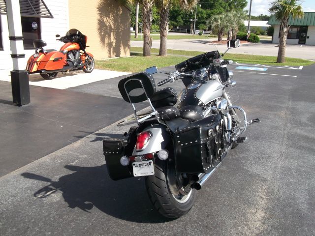 Honda VTX-1800-C 2002 photo 2