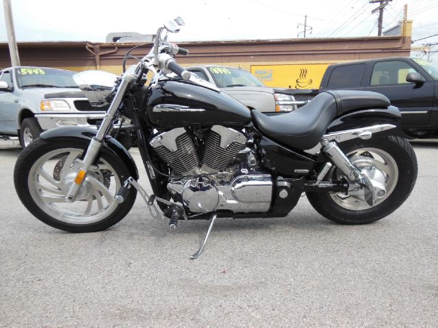 Honda VTX 2004 photo 1
