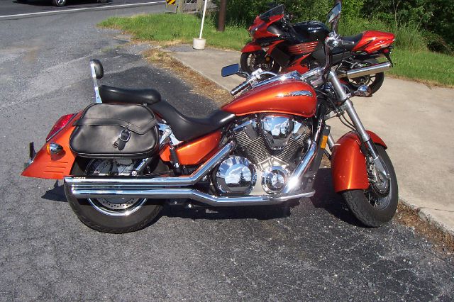 Honda VTX 1800R 2002 photo 2