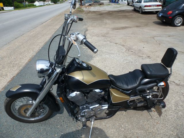 Honda Shadow 2000 photo 1