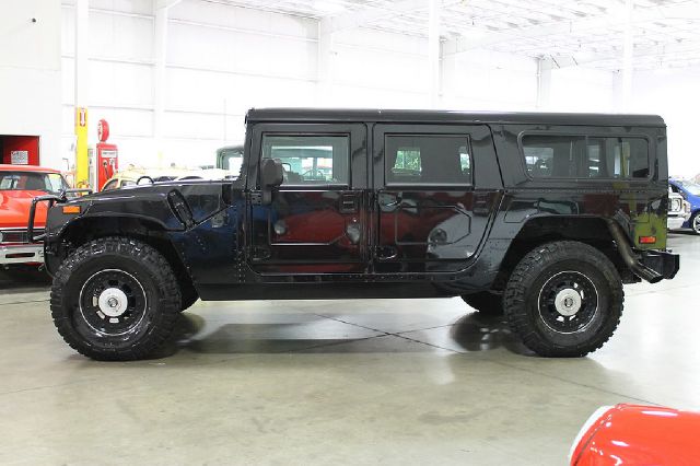 Hummer H1 2003 photo 2
