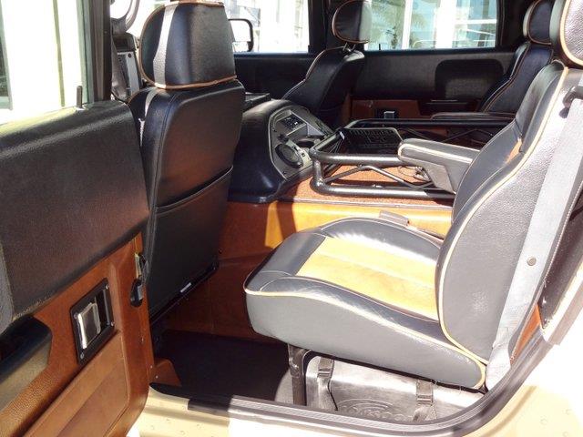 Hummer H1 2006 photo 2