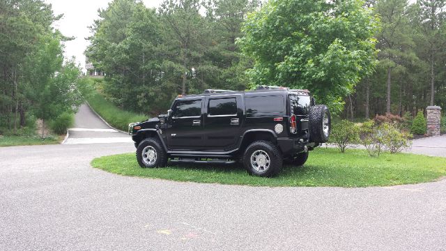 Hummer H2 2003 photo 2
