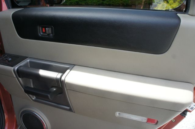 Hummer H2 2003 photo 25