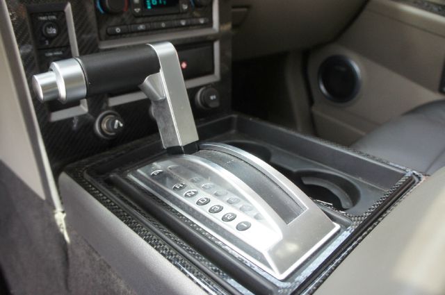 Hummer H2 2003 photo 35