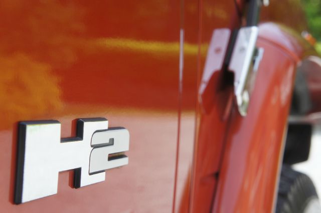 Hummer H2 2003 photo 45