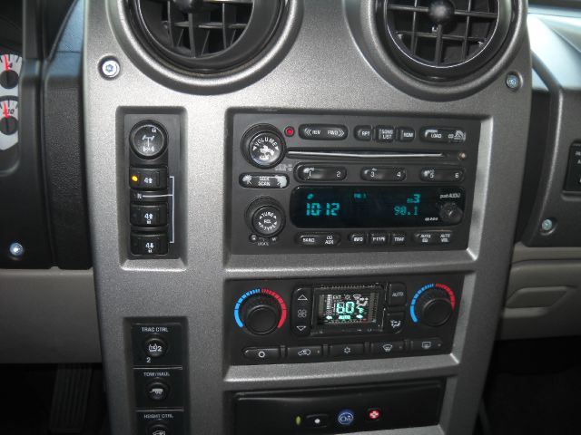 Hummer H2 2003 photo 1