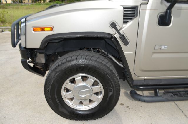 Hummer H2 2003 photo 19