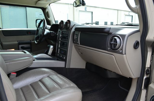 Hummer H2 2003 photo 20