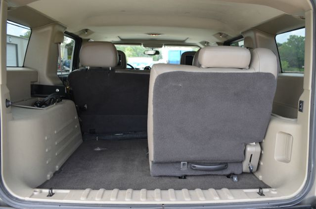 Hummer H2 2003 photo 9