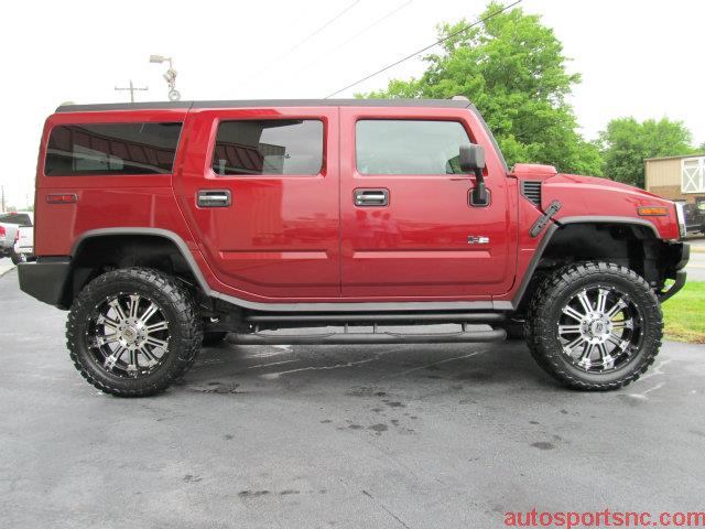 Hummer H2 2003 photo 2