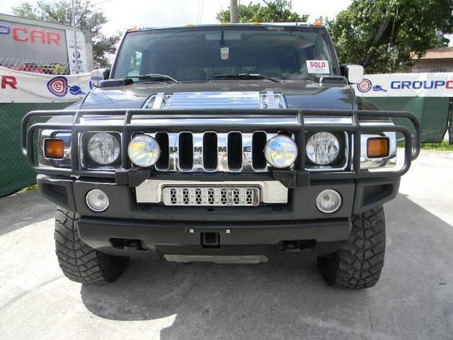 Hummer H2 2004 photo 3