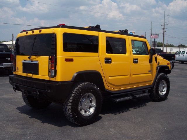 Hummer H2 2004 photo 3
