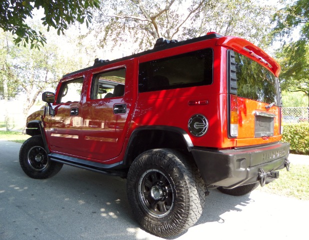 Hummer H2 2004 photo 1