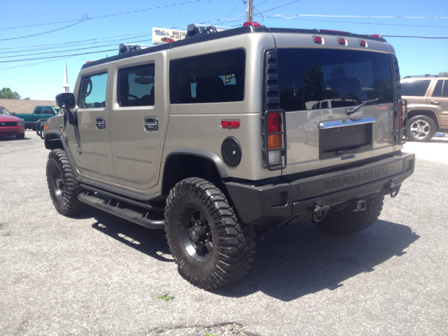 Hummer H2 2004 photo 1