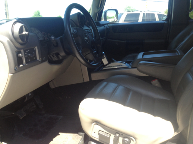 Hummer H2 2004 photo 12