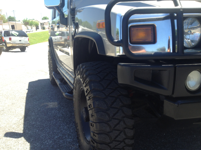Hummer H2 2004 photo 14