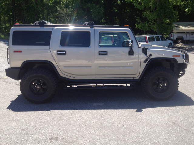 Hummer H2 2004 photo 17